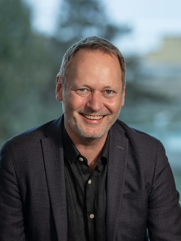 Dr Thomas Blaettler